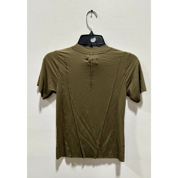 Pistola Women Ingrid Seamed Tee in Juniper - Picture 2 of 3